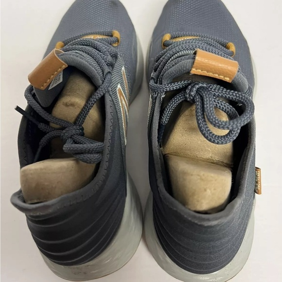 New Balance Men's Fresh Foam Roav Sneakers Gray, Size 7.5 M - Picture 4 of 6